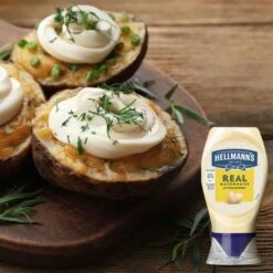 Hellmann's Real Mayonnaise -Lebensmittelgeschäft 4502085101 8711200478187 03.jpg