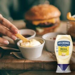 Hellmann's Real Mayonnaise -Lebensmittelgeschäft 4502085101 8711200478187 04.jpg